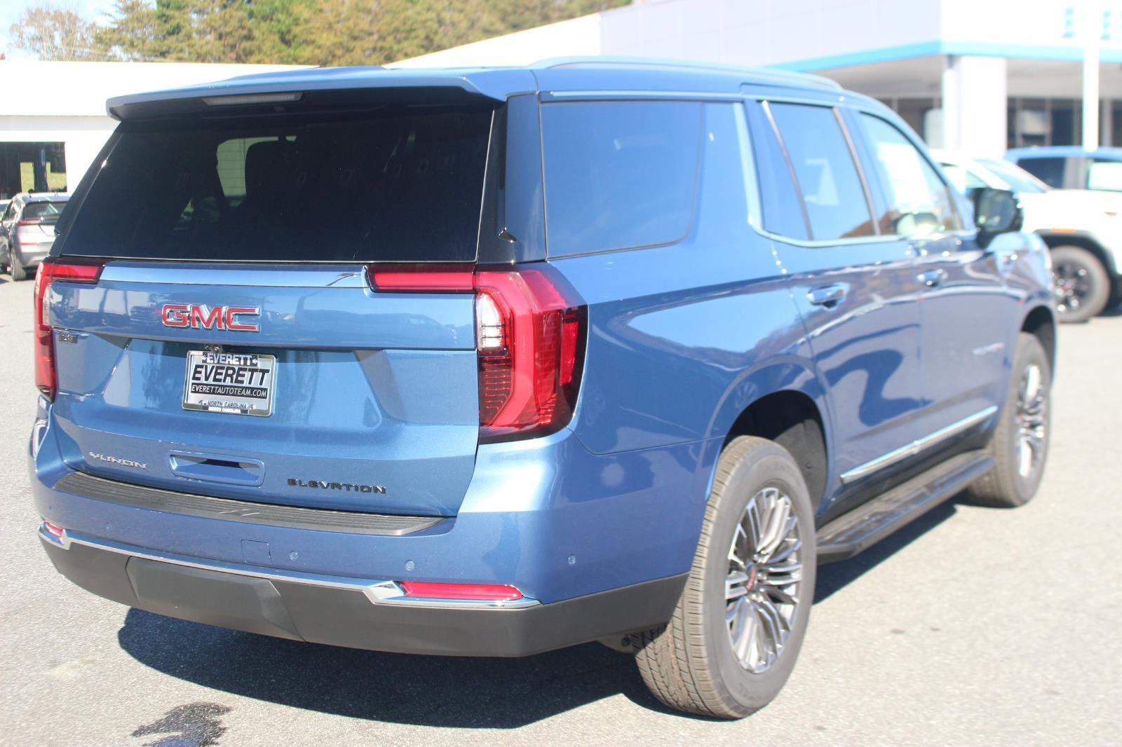 New 2026 GMC Yukon Elevation w/ LPO, Floor Liner Package image 7