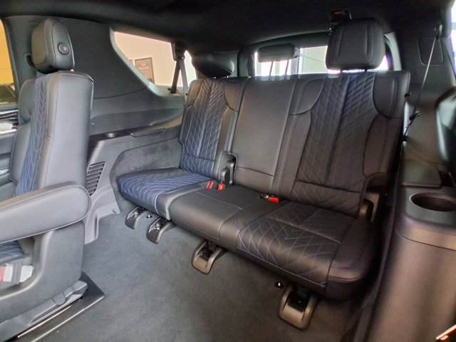 New 2026 Cadillac Escalade IQL Sport 1 w/ LPO, ONYX Package image 27