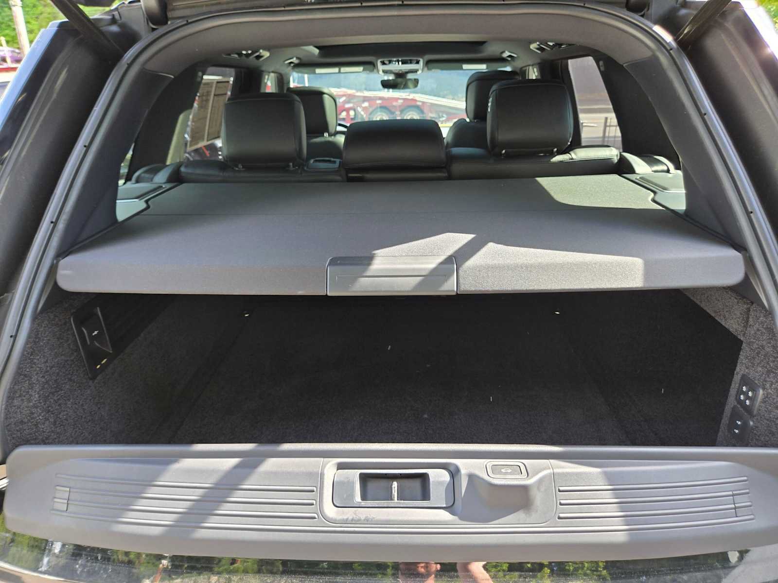 Used 2019 Land Rover Range Rover Supercharged AWD/4WD image 13
