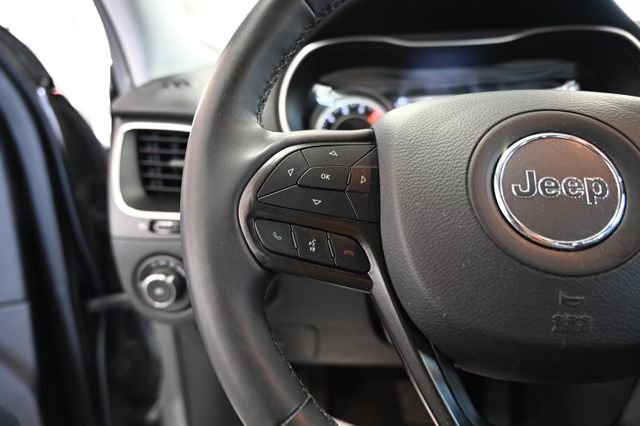 Used 2022 Jeep Cherokee Trailhawk AWD/4WD image 22