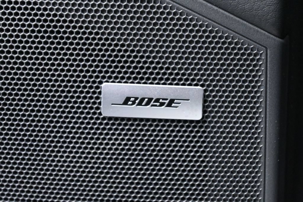 Certified 2023 Porsche Cayenne Platinum Edition AWD/4WD image 26