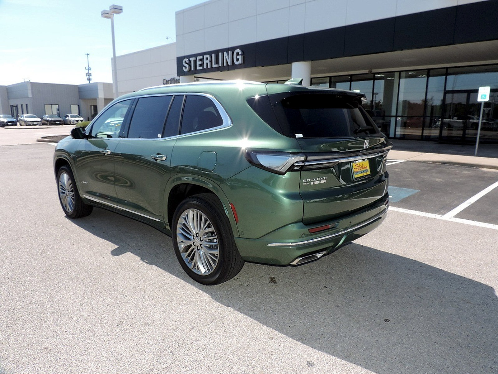 New 2027 Buick Enclave Avenir w/ LPO, Floor Liner Package AWD/4WD image 7