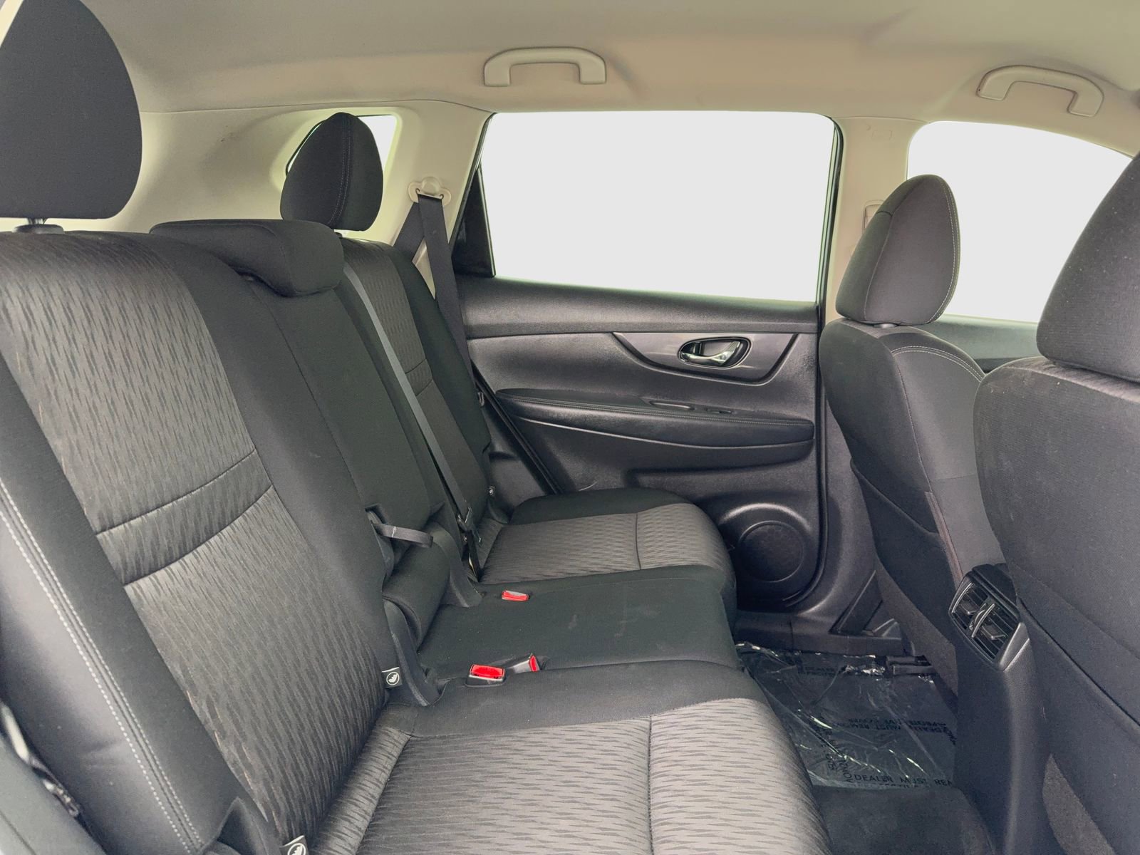 Used 2017 Nissan Rogue SV w/ SV Premium Package image 46