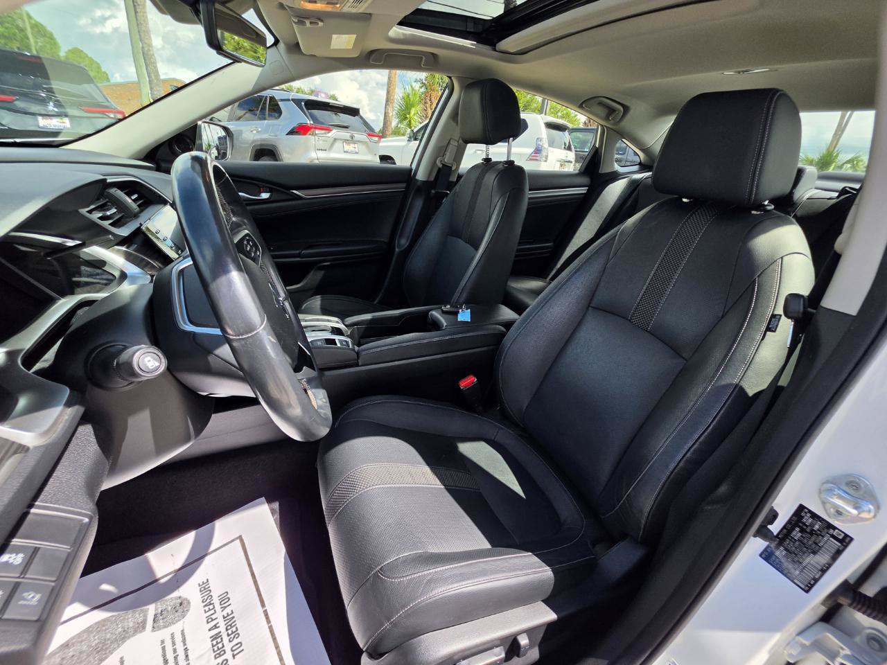 Used 2019 Honda Civic EX-L image 11