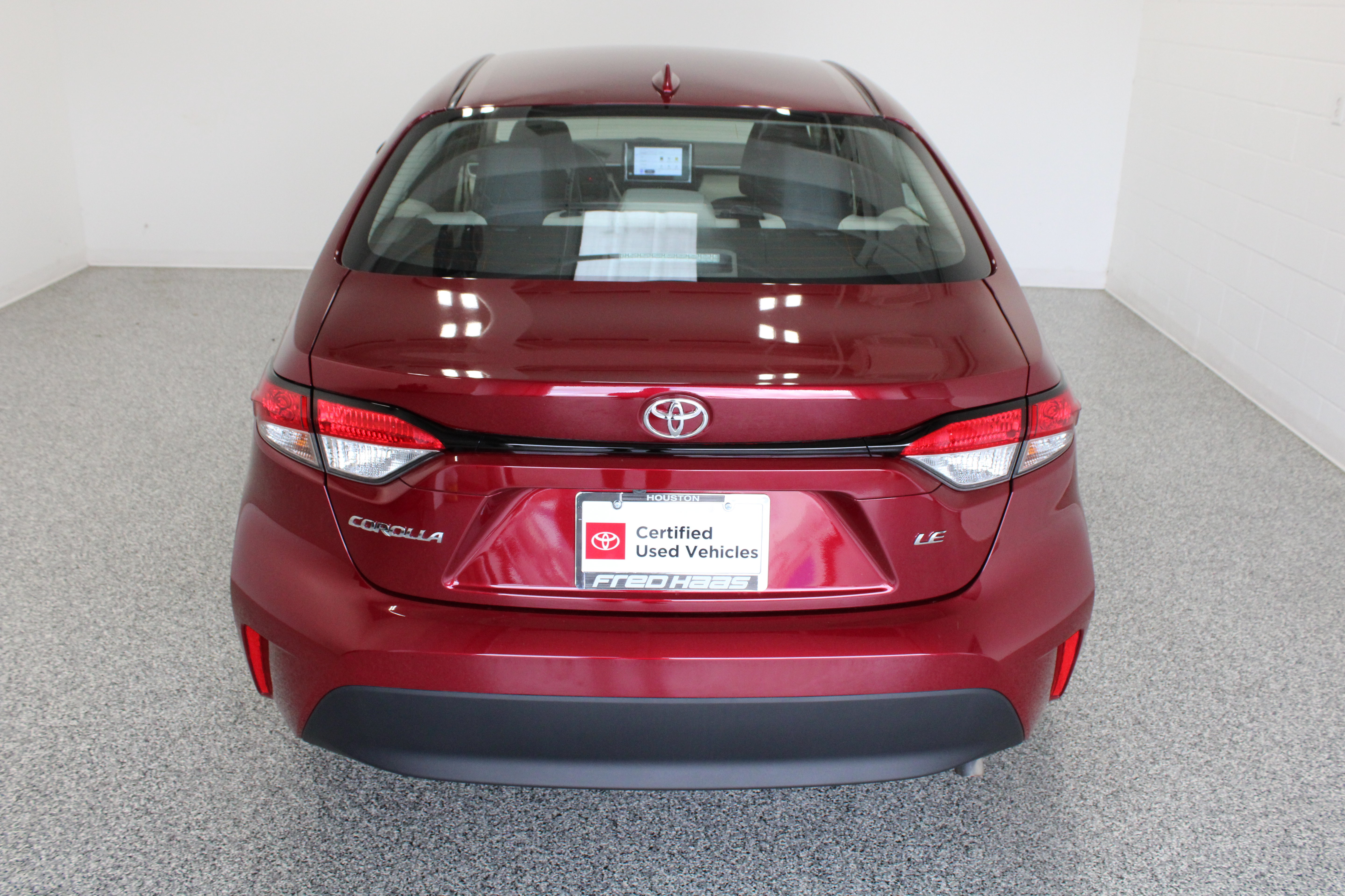 Certified 2025 Toyota Corolla LE FWD image 8