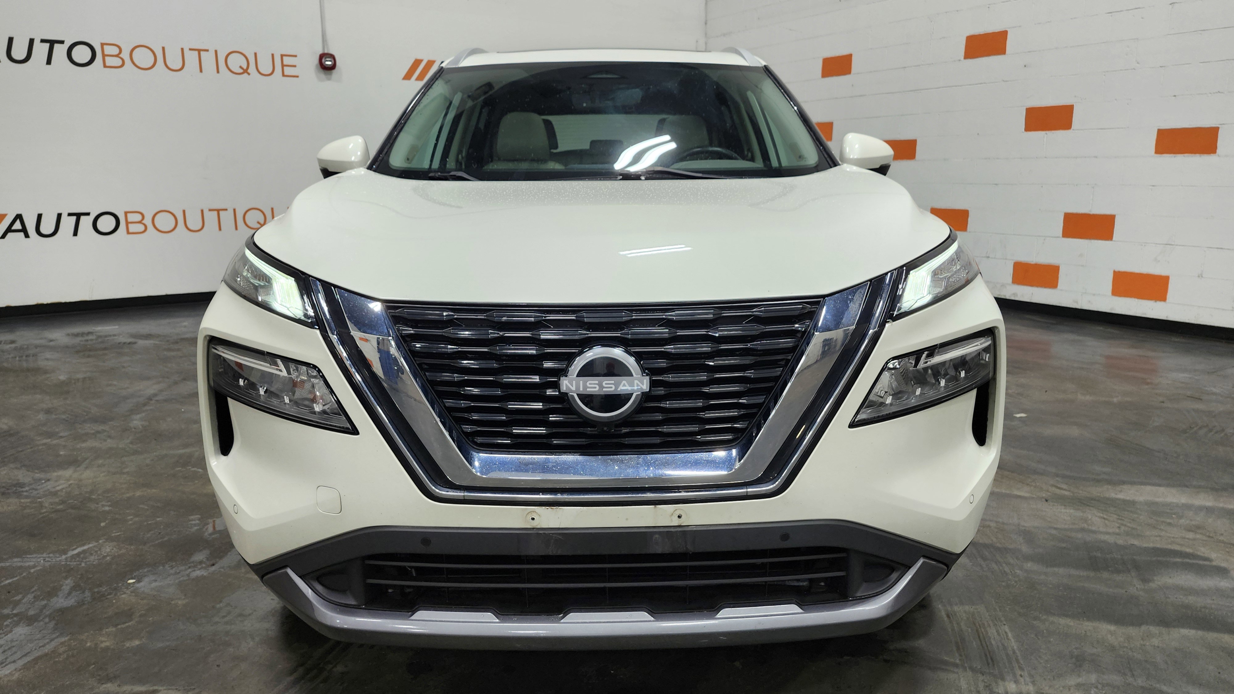Used 2023 Nissan Rogue SL w/ SL Premium Package image 14