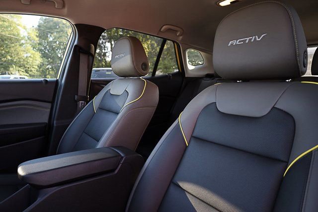 Used 2025 Chevrolet Trax ACTIV image 31