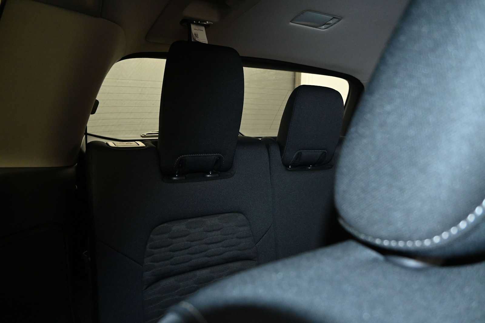 Used 2025 Nissan Pathfinder SV AWD/4WD image 25