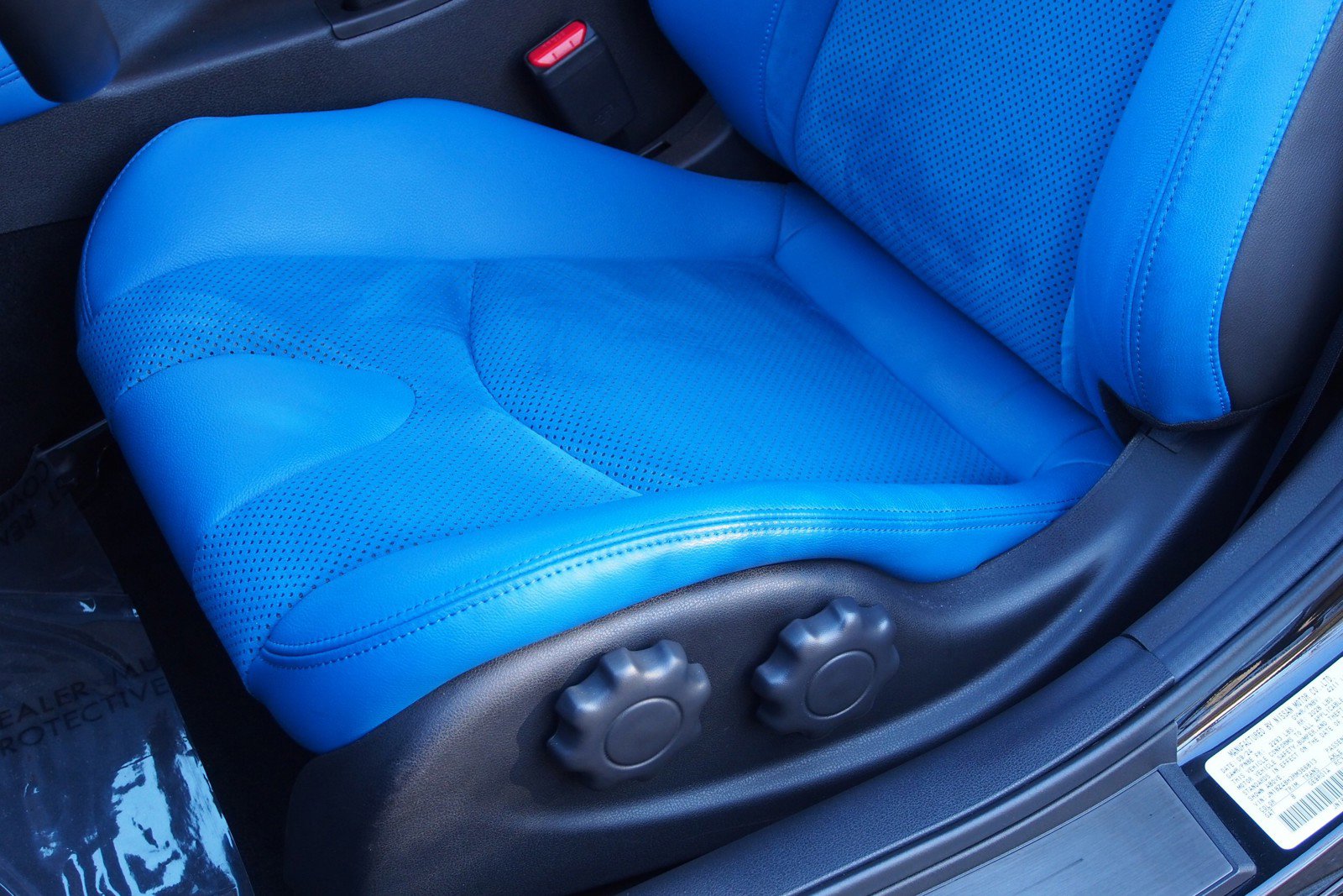 Used 2024 Nissan Z Performance w/ Floor Mat Package image 18