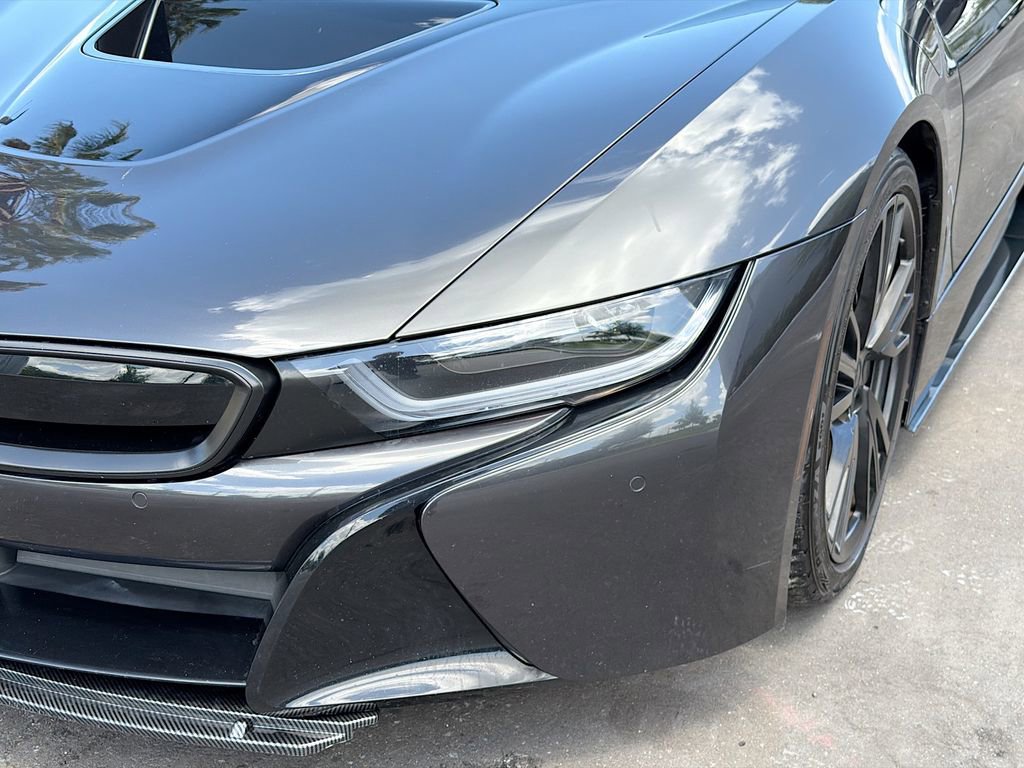 Used 2015 BMW i8 image 9