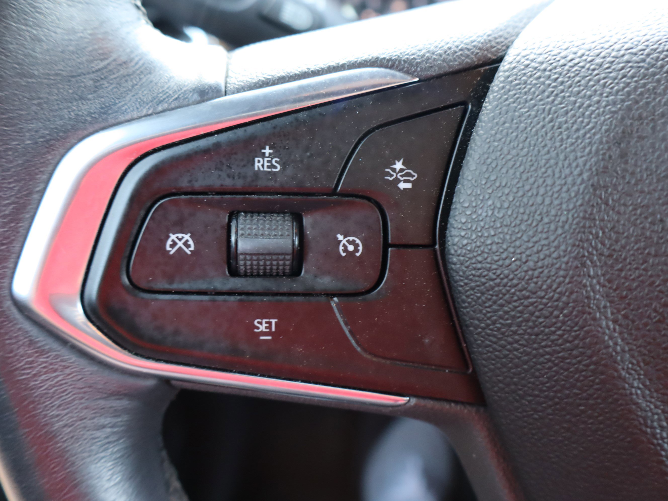 Used 2021 Chevrolet TrailBlazer ACTIV w/ Technology Package FWD image 19