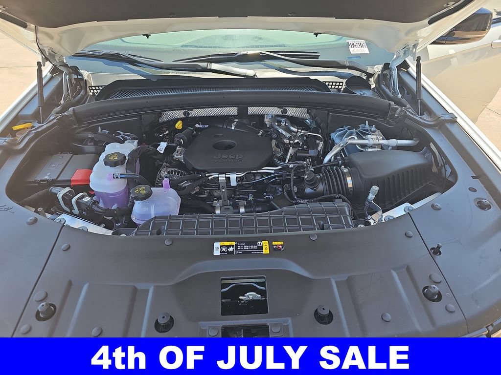 New 2026 Jeep Grand Cherokee L Limited w/ Limited Altitude Package AWD/4WD image 34