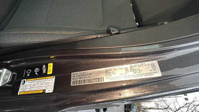 Used 2025 Jeep Wrangler Unlimited Sahara w/ Safety Group image 39