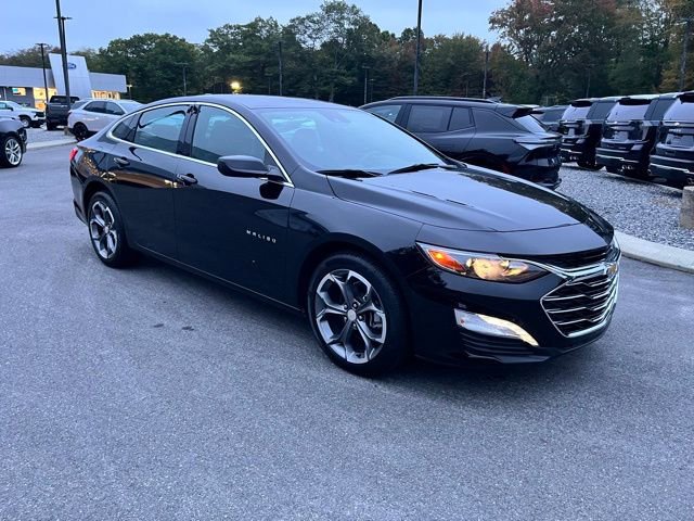 Used 2024 Chevrolet Malibu LT image 4