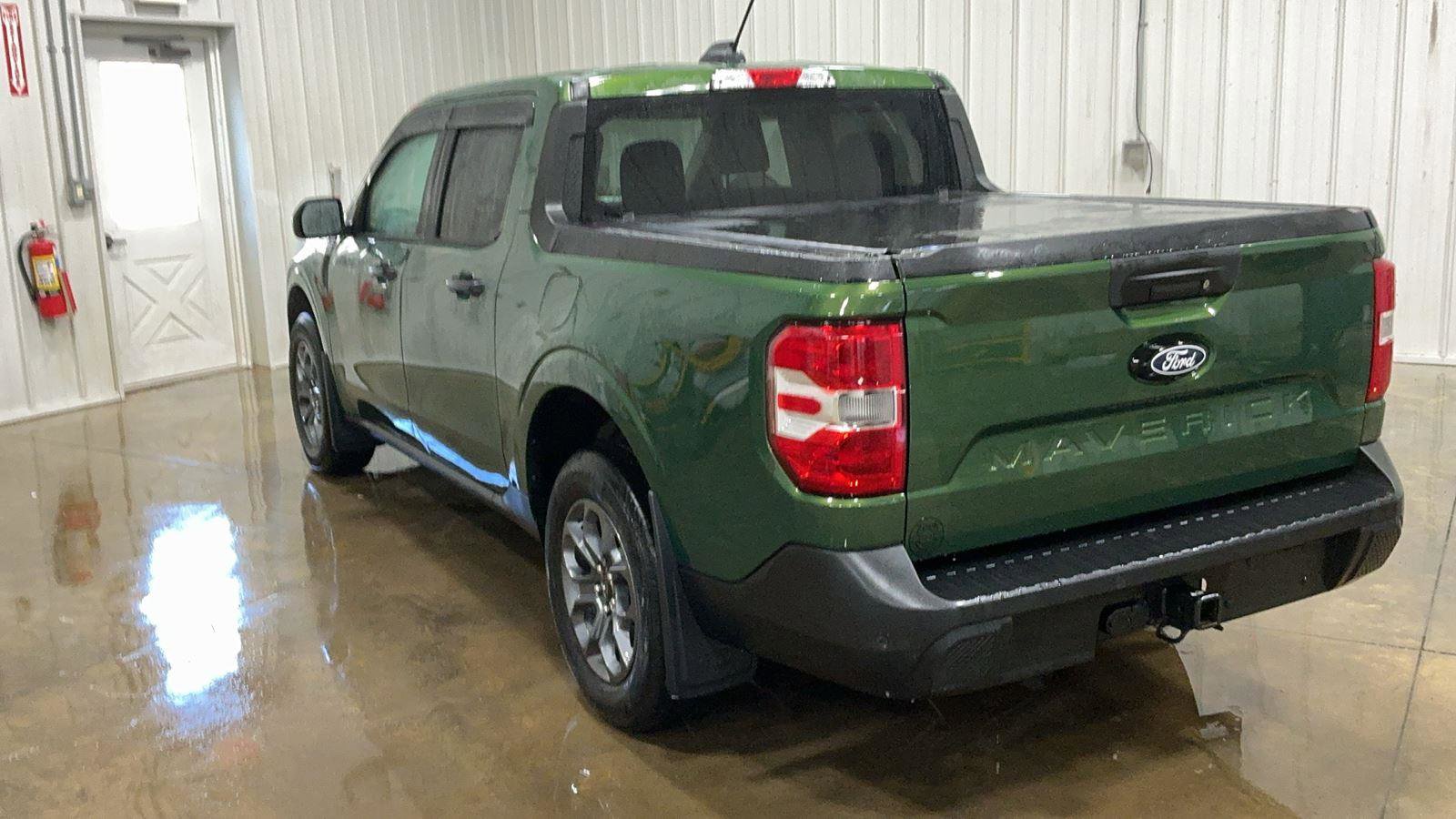 Certified 2025 Ford Maverick XLT w/ XLT Luxury Package image 8