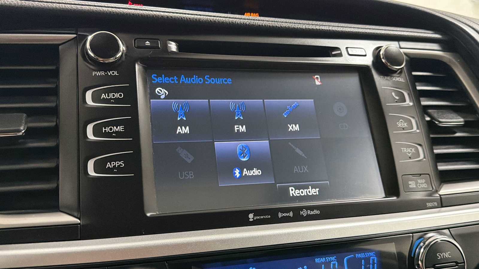 Certified 2017 Toyota Highlander XLE AWD/4WD image 18