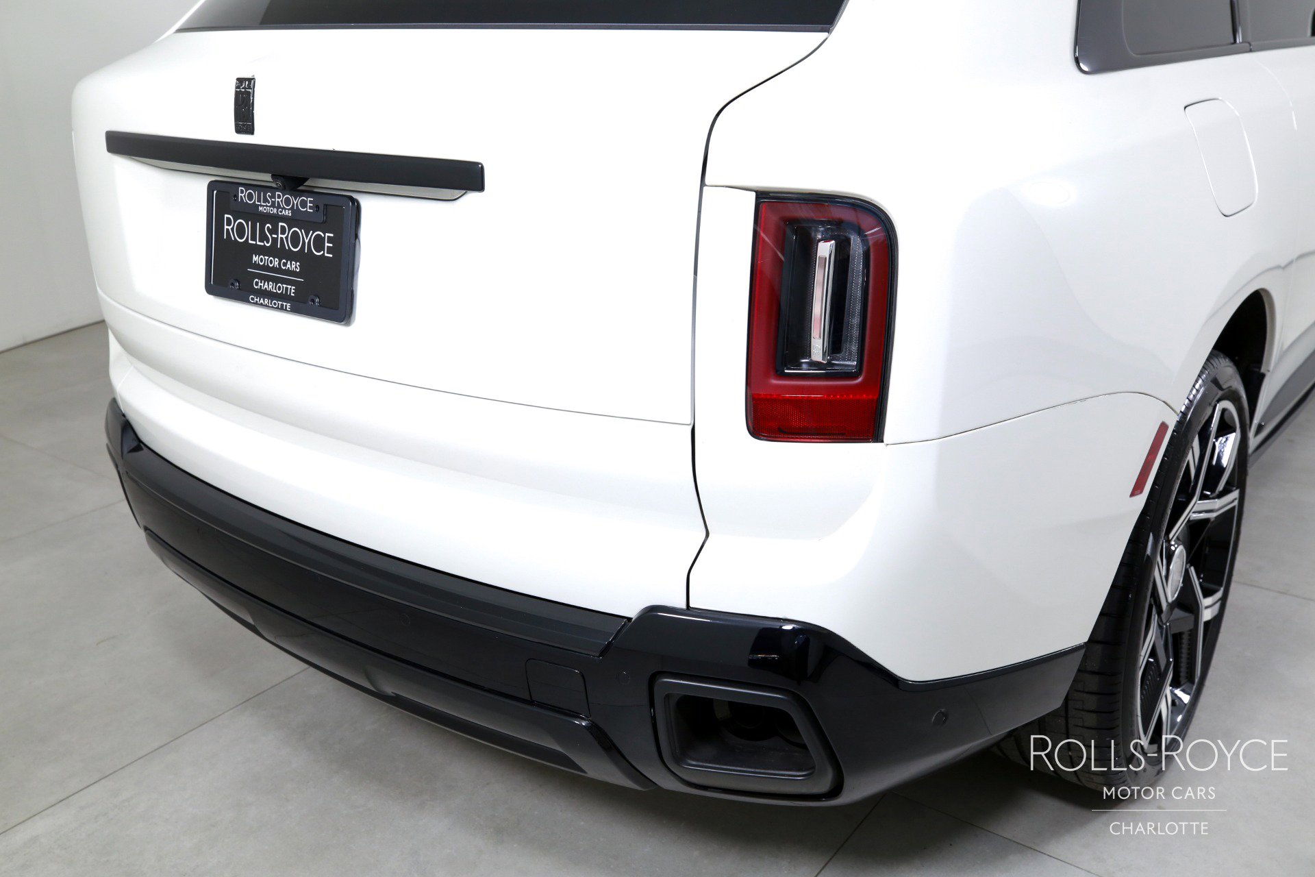 Certified 2025 Rolls-Royce Cullinan image 46