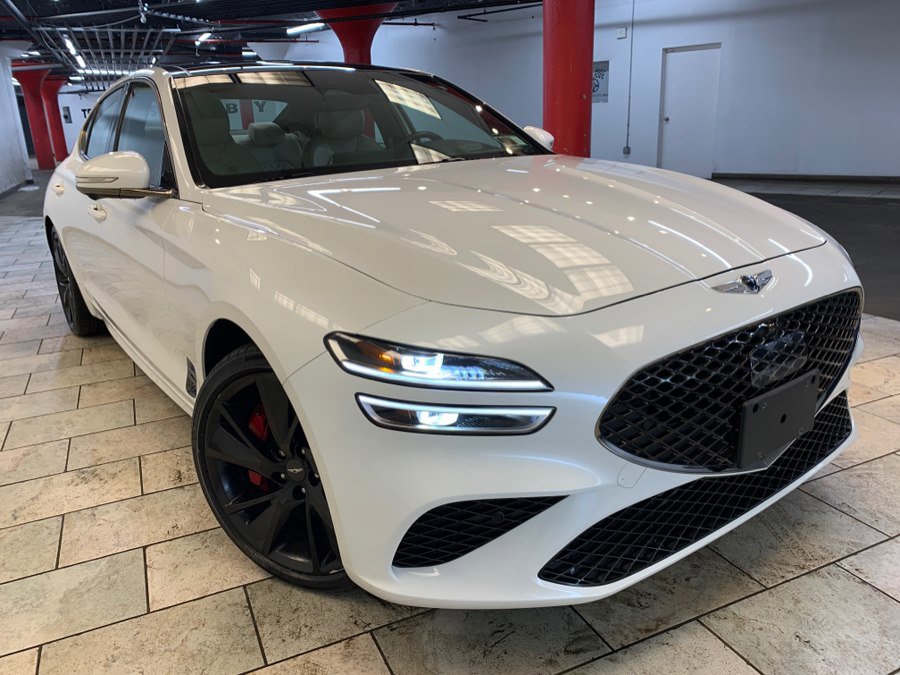 Used 2023 Genesis G70 3.3T w/ Sport Prestige Package image 3