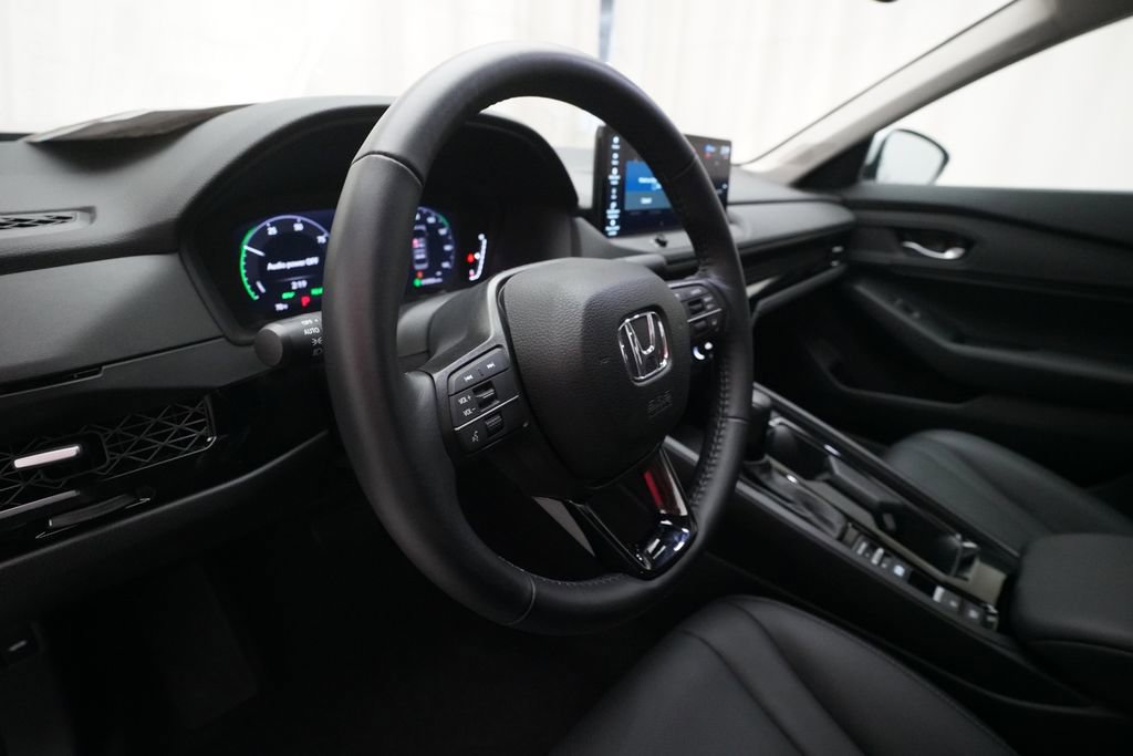 Used 2024 Honda Accord EX-L image 8