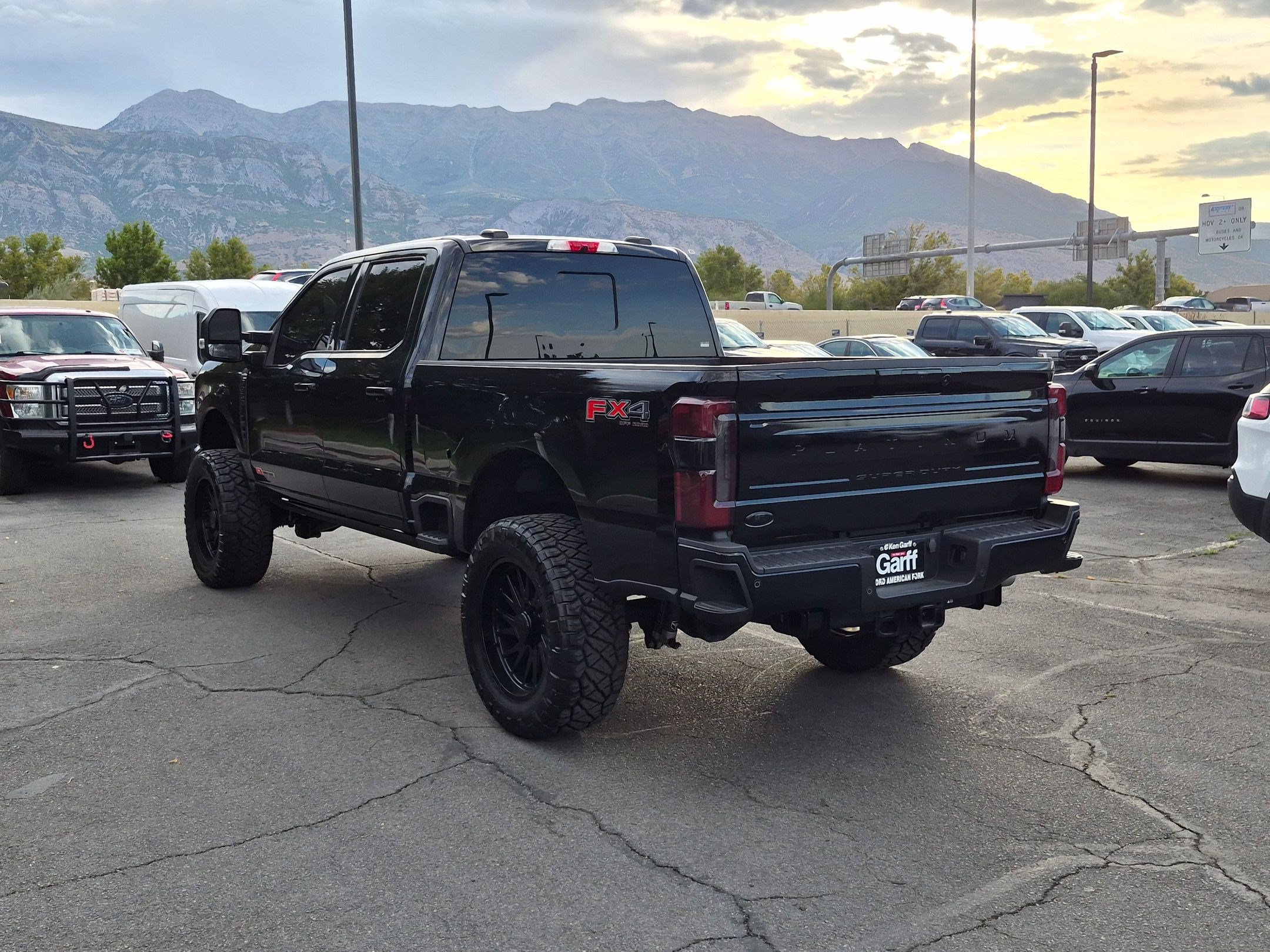 Used 2024 Ford F350 Platinum AWD/4WD image 9