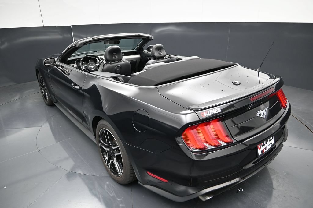 Used 2022 Ford Mustang Premium RWD image 43