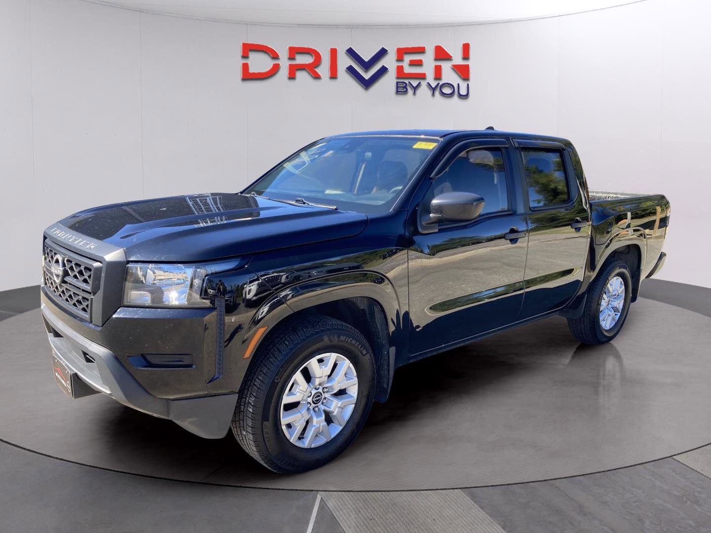 Used 2022 Nissan Frontier S w/ Technology Package image 2