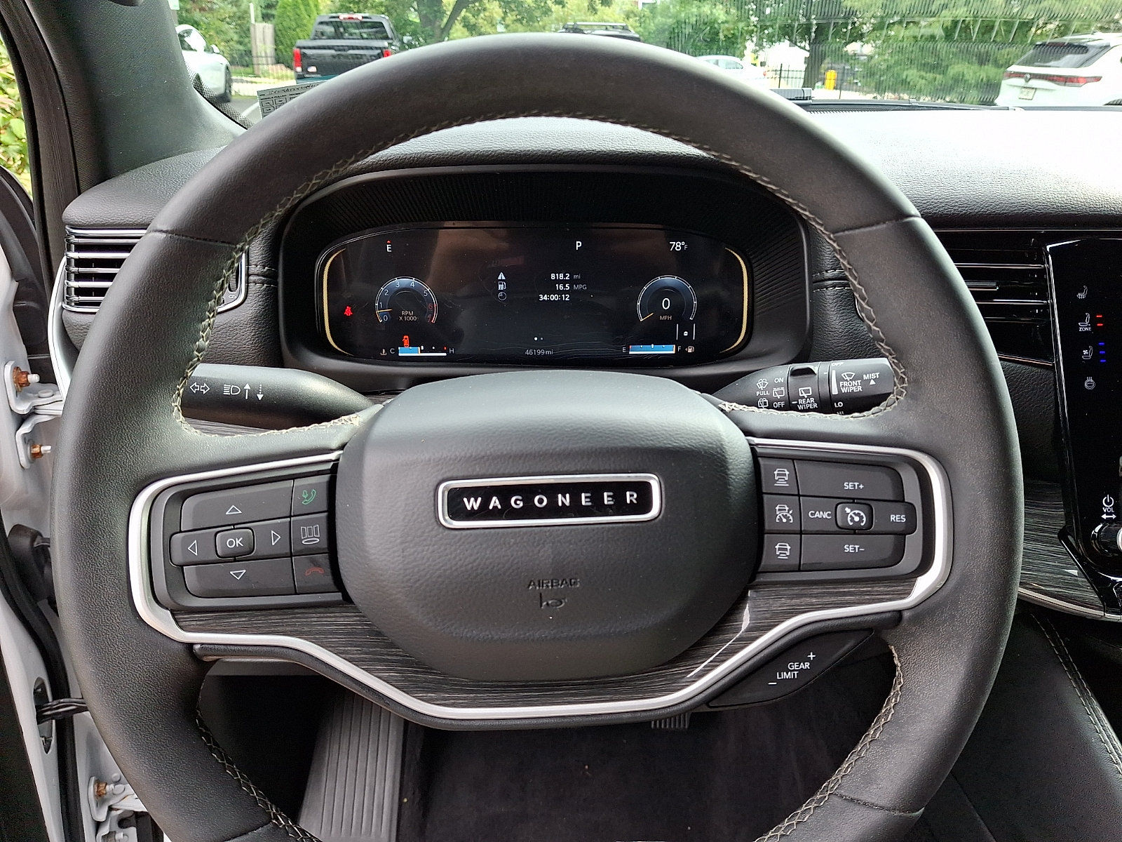 Used 2022 Jeep Wagoneer Series II AWD/4WD image 19