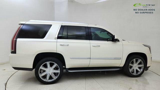 Used 2015 Cadillac Escalade Luxury RWD image 6