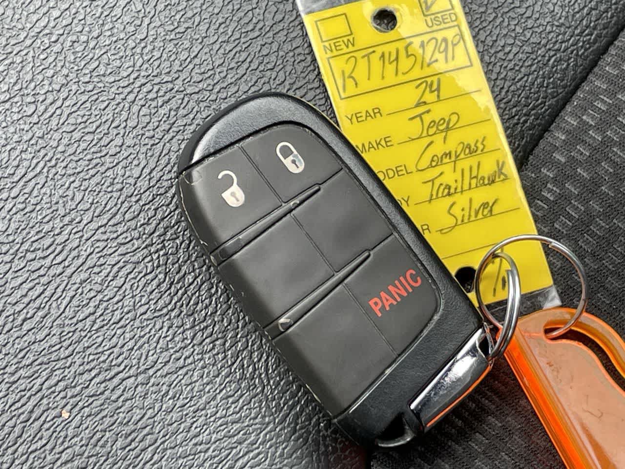 Used 2024 Jeep Compass Trailhawk AWD/4WD image 28
