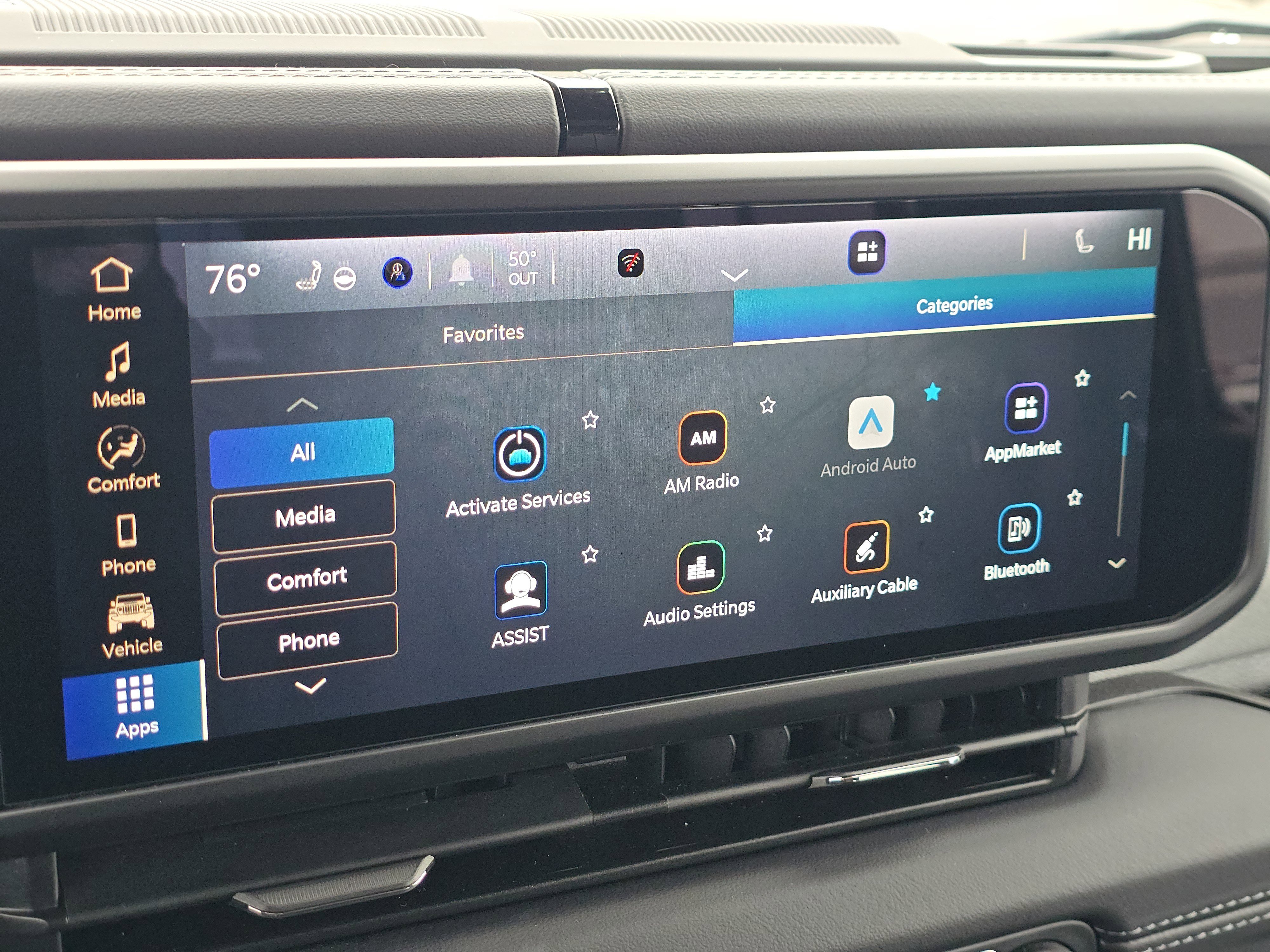 Used 2025 Jeep Wrangler Sahara image 10