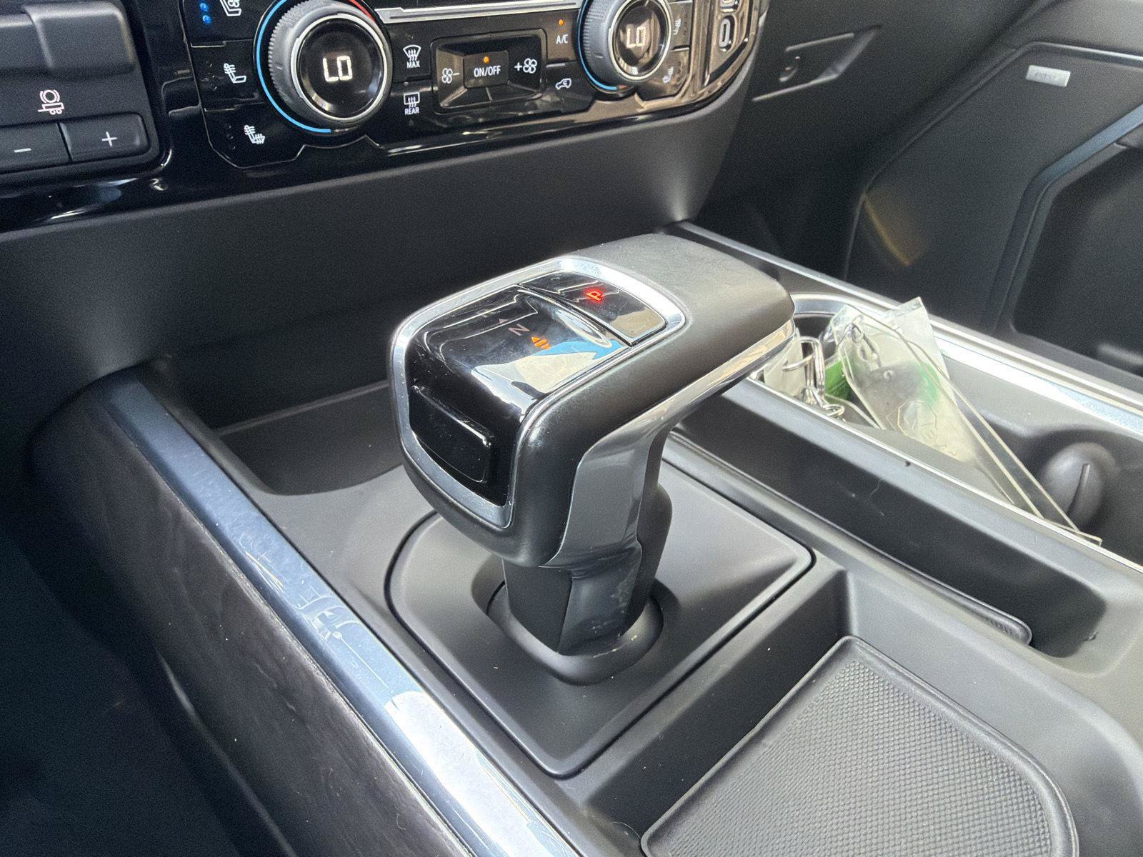 Used 2023 Chevrolet Silverado 1500 LTZ AWD/4WD image 34