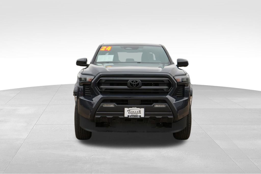 Used 2024 Toyota Tacoma SR5 image 2