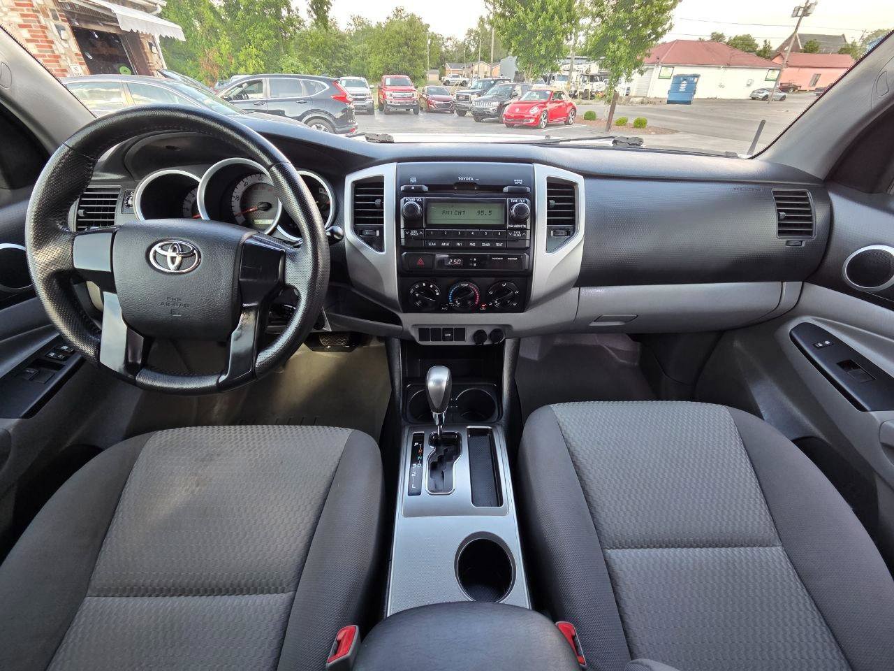 Used 2012 Toyota Tacoma PreRunner w/ SR5 Pkg RWD image 18