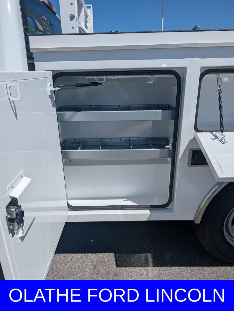 New 2025 Ford F250 XL w/ Camper Package RWD image 7