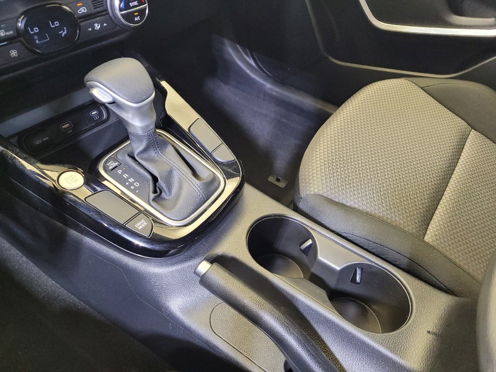 Used 2025 Kia Soul S FWD image 26