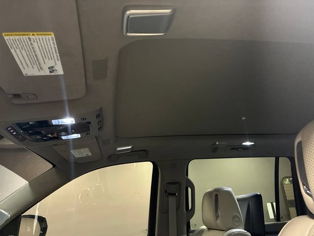 Certified 2025 Cadillac Escalade ESV Sport Platinum w/ LPO, Floor Liner Package AWD/4WD image 22