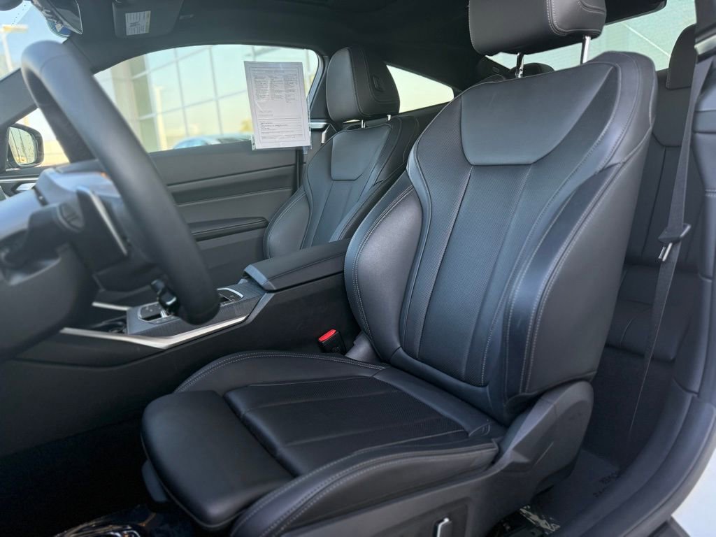 Certified 2025 BMW 430i Coupe w/ Convenience Package image 10