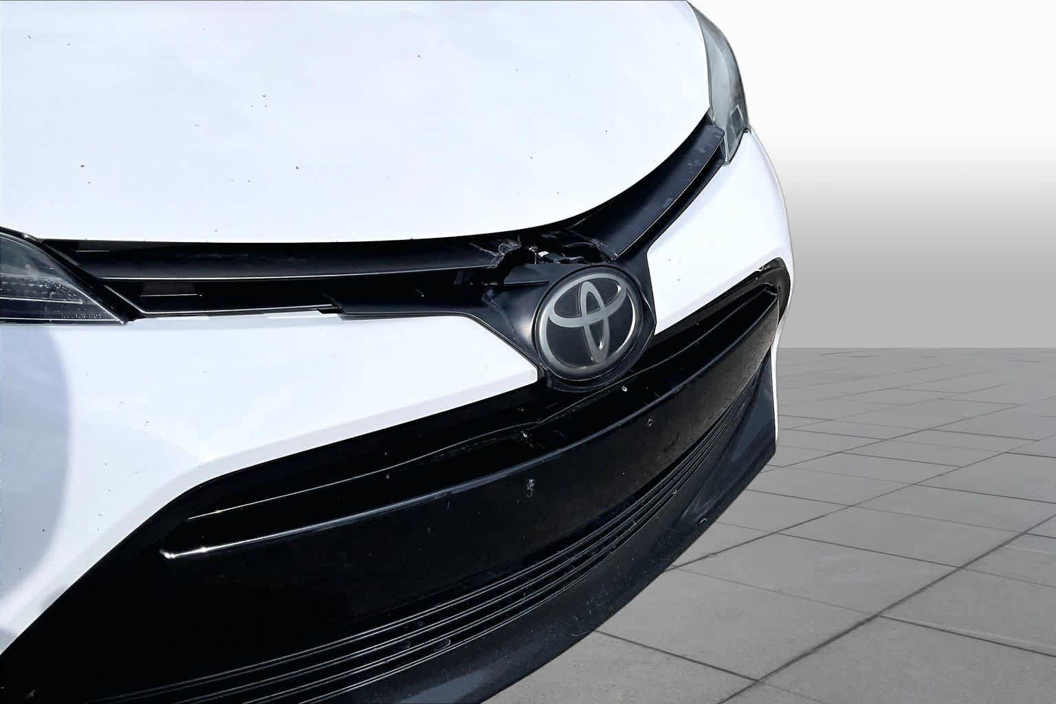 Used 2019 Toyota Corolla LE FWD image 30