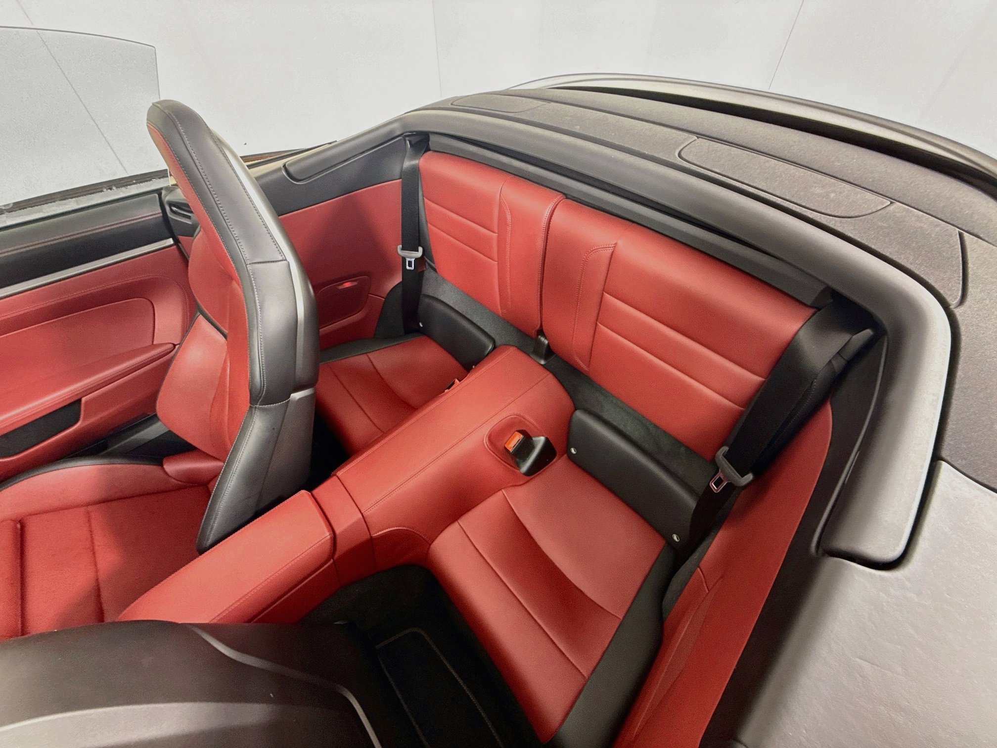 Certified 2025 Porsche 911 Carrera RWD image 21