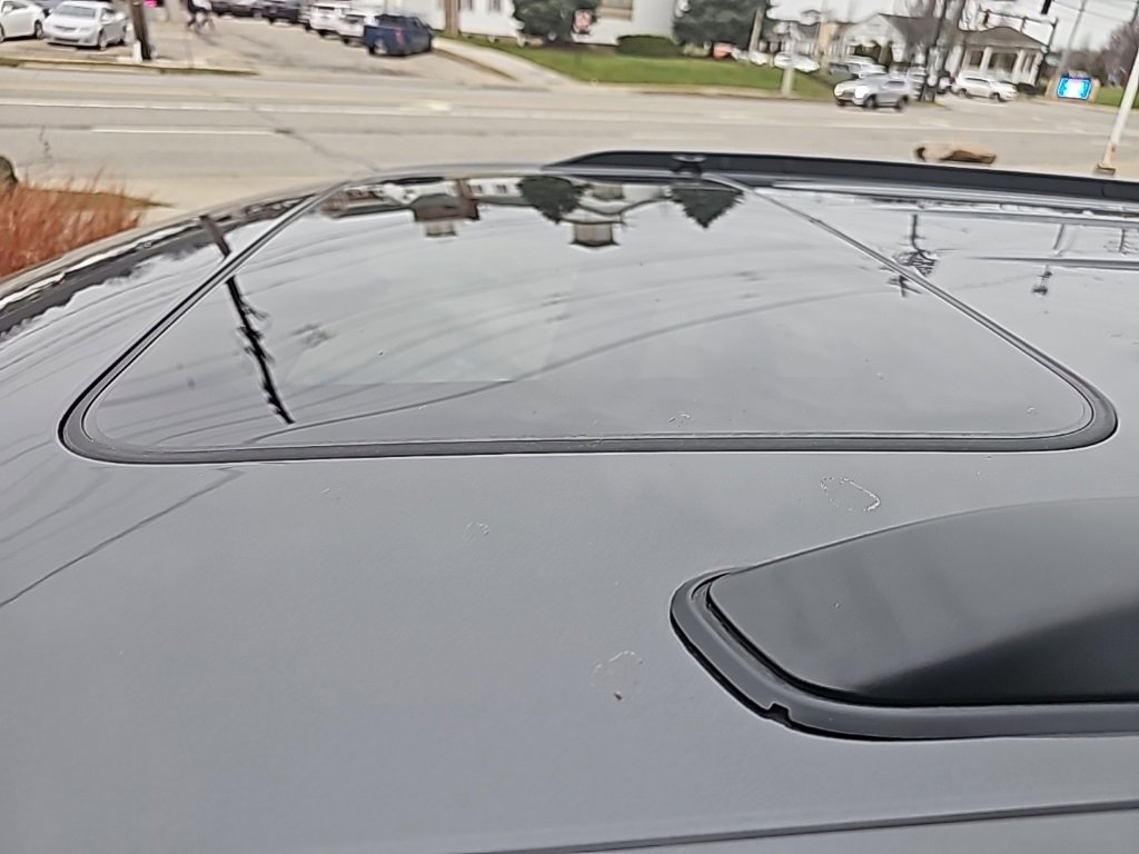 Certified 2025 Jeep Grand Cherokee Altitude image 12