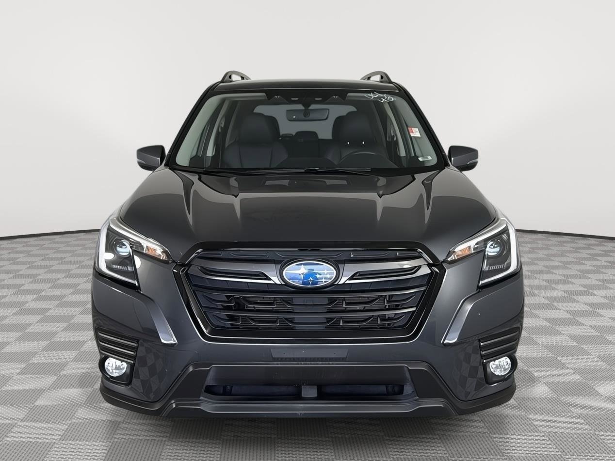 Used 2022 Subaru Forester Limited image 2
