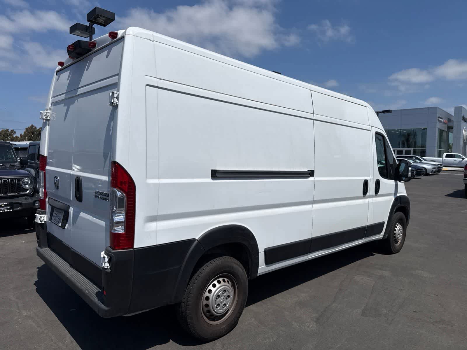Used 2024 RAM ProMaster 2500 w/ Convenience Group FWD image 12