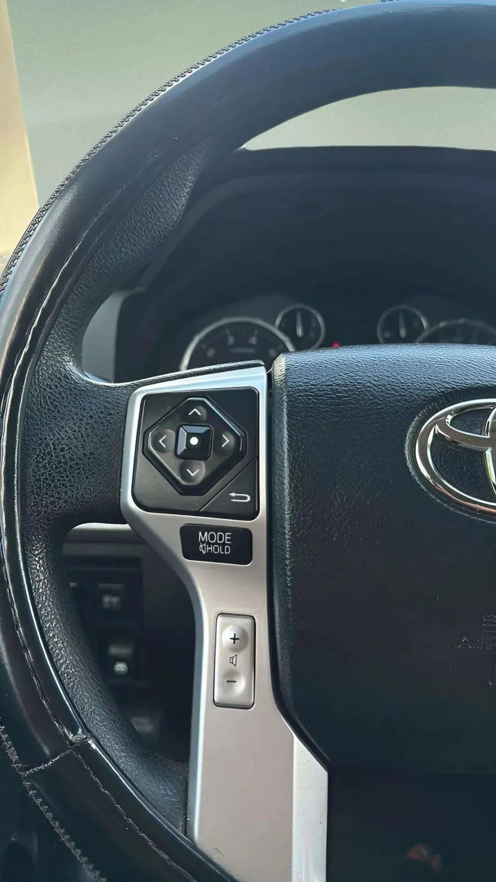 Used 2015 Toyota Tundra SR5 image 31