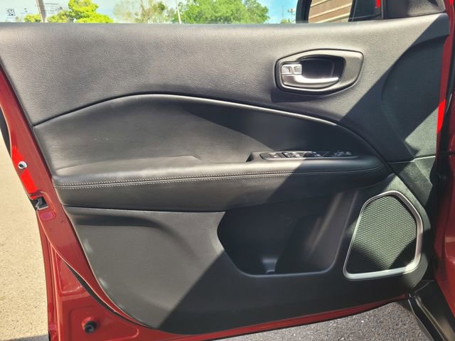 Used 2020 Jeep Compass Latitude image 16