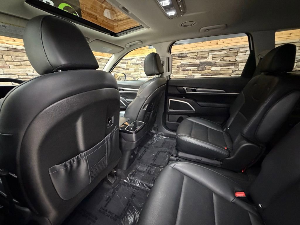 Used 2020 Kia Telluride S image 28