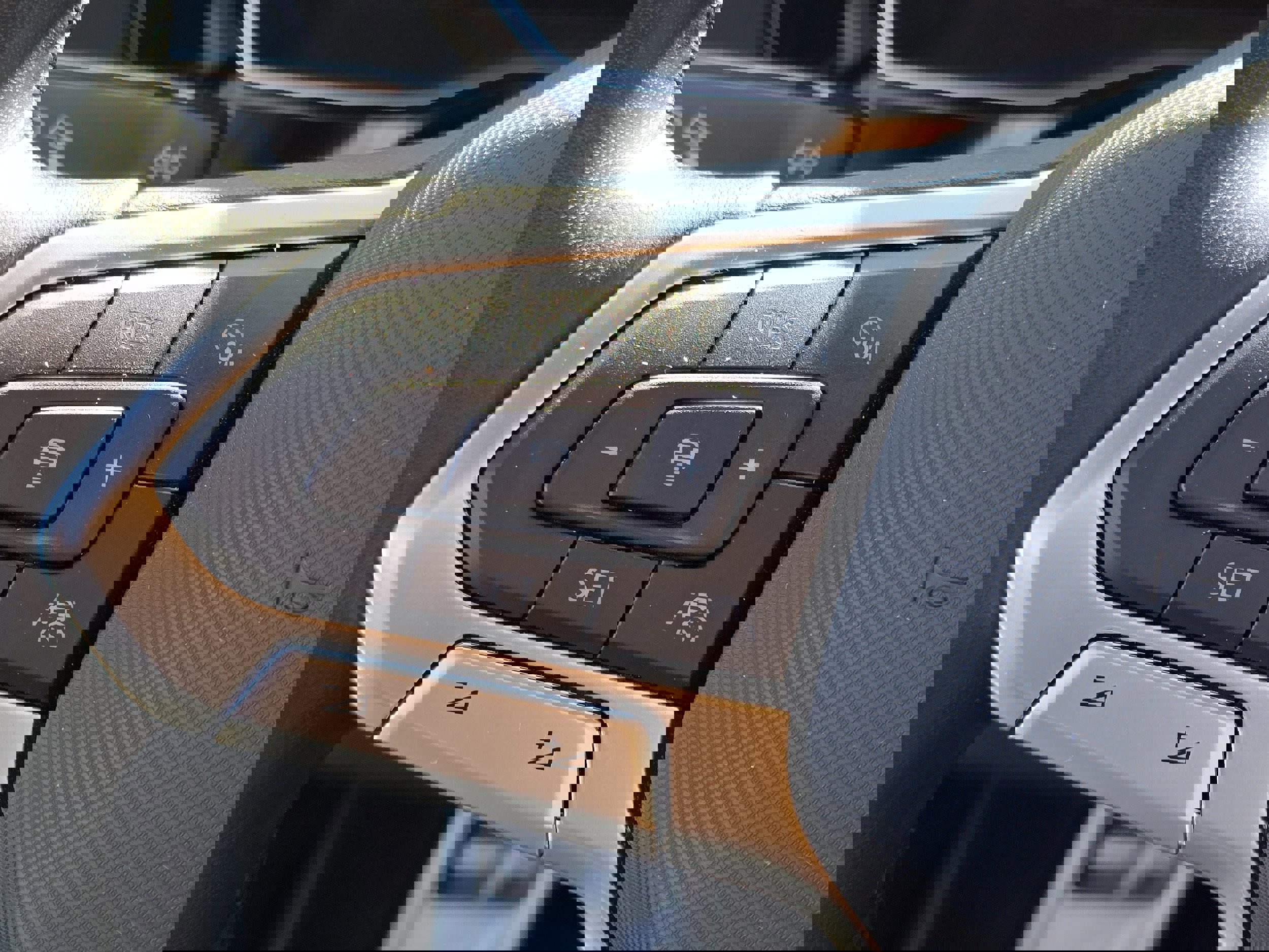 Used 2023 Volkswagen Jetta Sport image 10