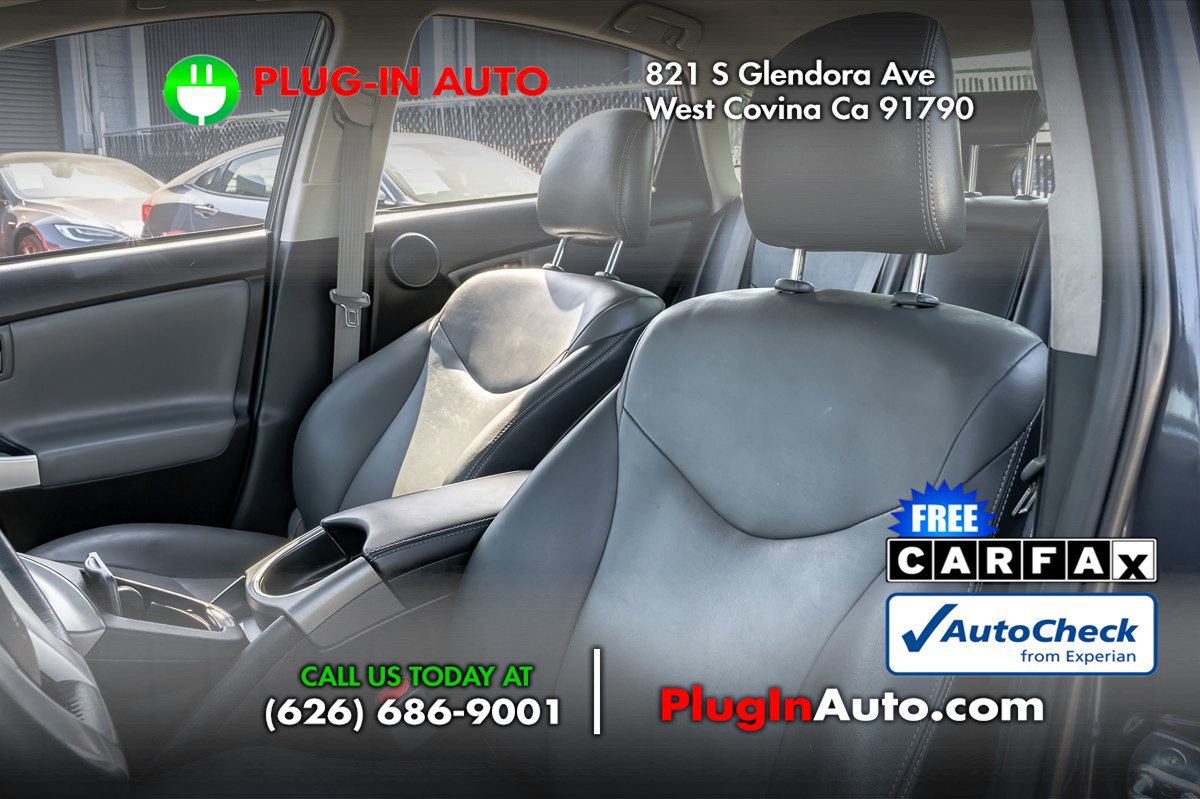 Used 2015 Toyota Prius Five w/ Advanced Technology Package FWD image 7