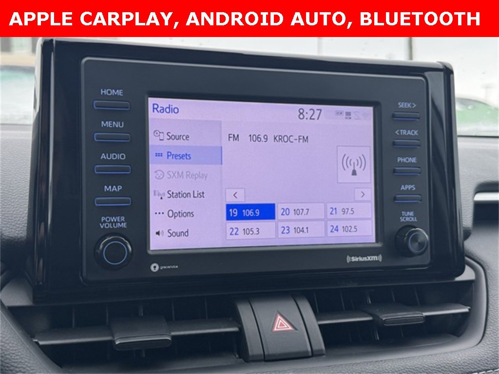 Used 2022 Toyota RAV4 XLE image 3