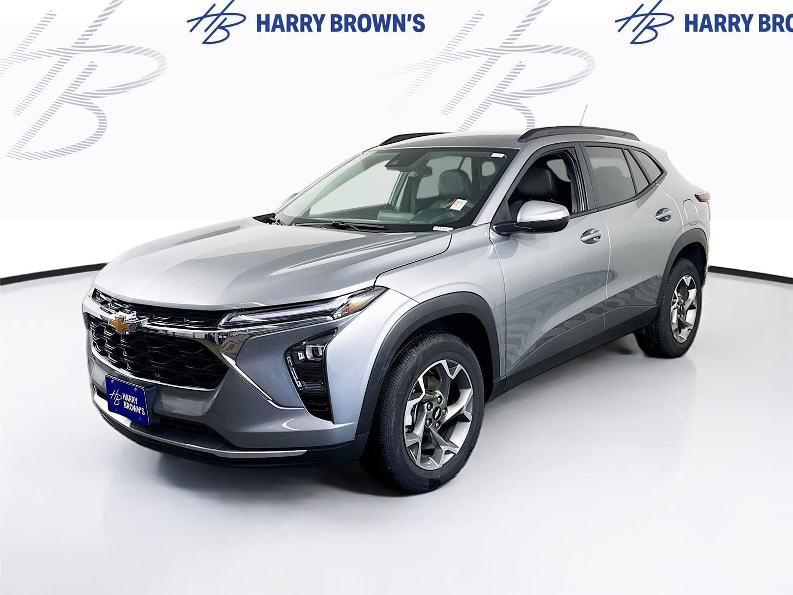 Used 2025 Chevrolet Trax LT FWD image 1