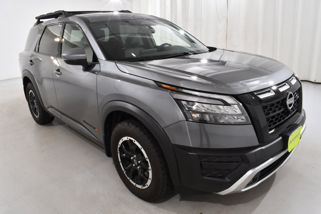 Used 2025 Nissan Pathfinder Rock Creek AWD/4WD image 5